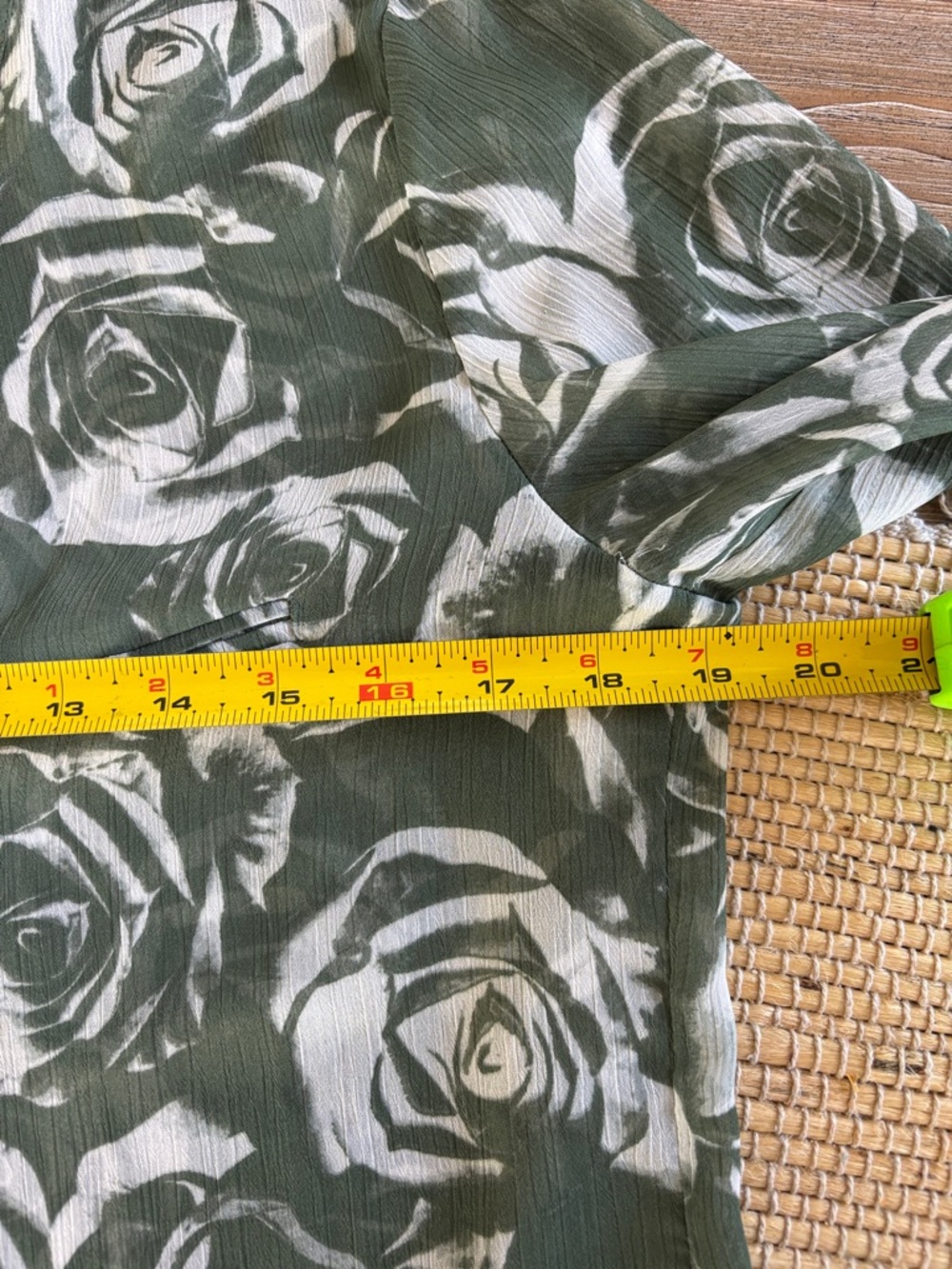 Kut from the Kloth Olive and White Rose Print Shirt - Picture 8 of 10